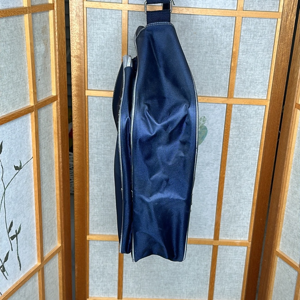 “Tommy Hilfiger” Travel Luggage, Carry-on, Travel Bag. Laptop Crossbody Bag - Picture 5 of 9